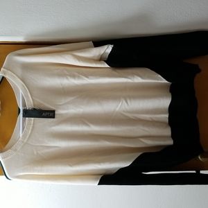 Apt 9 XL NWT Cream and Blk sweater